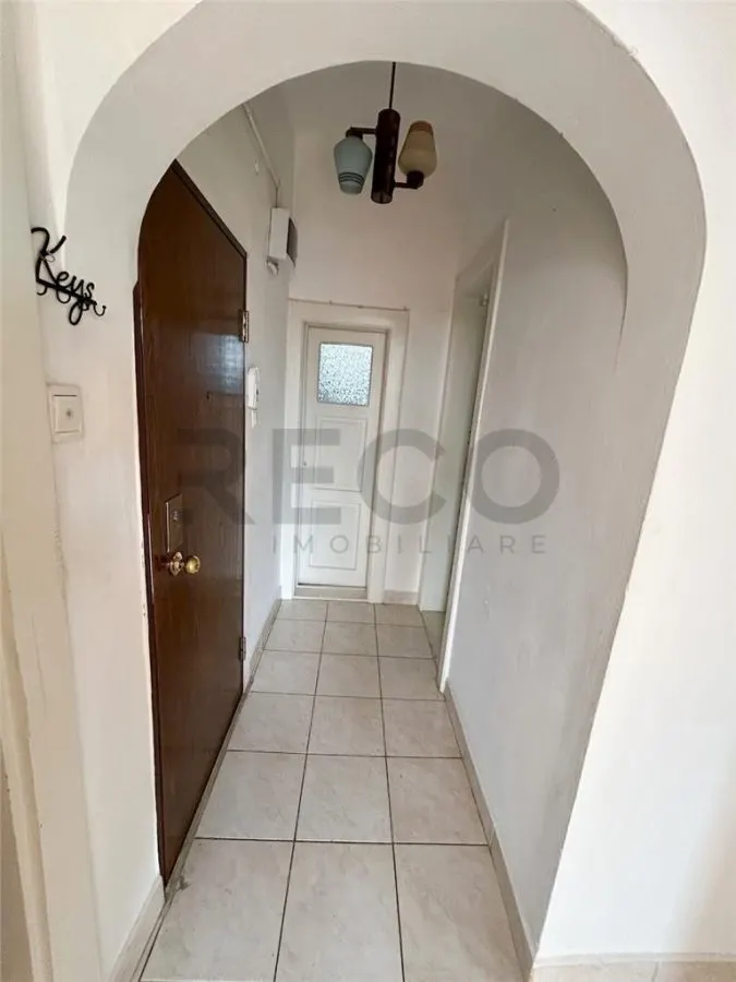 RECO Apartament spatios cu 3 camere, tavan inalt, zona Republicii â€“ ideal pentru familie sau investitie - foto 8