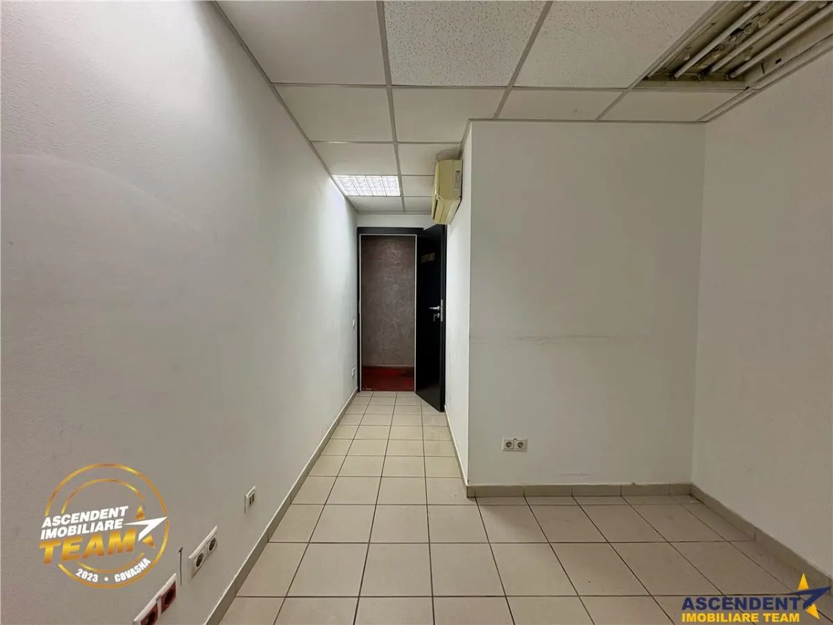 FILM&3D! Spatiu comercial ultracentral, vitrina generoasa,multiple posibilitati de amenajare, Sfantu Gheorghe - foto 21