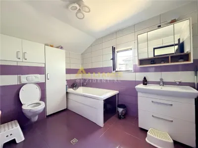 Casa de vanare , 4 camere , mobilat utilat - foto 20