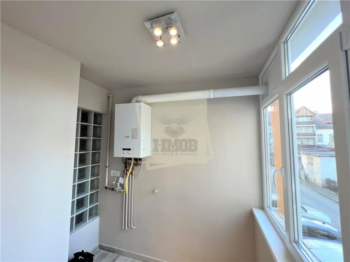 Apartament etajul 1 cu 3 camere 2 bai 2 balcoane zona centrala - foto 11