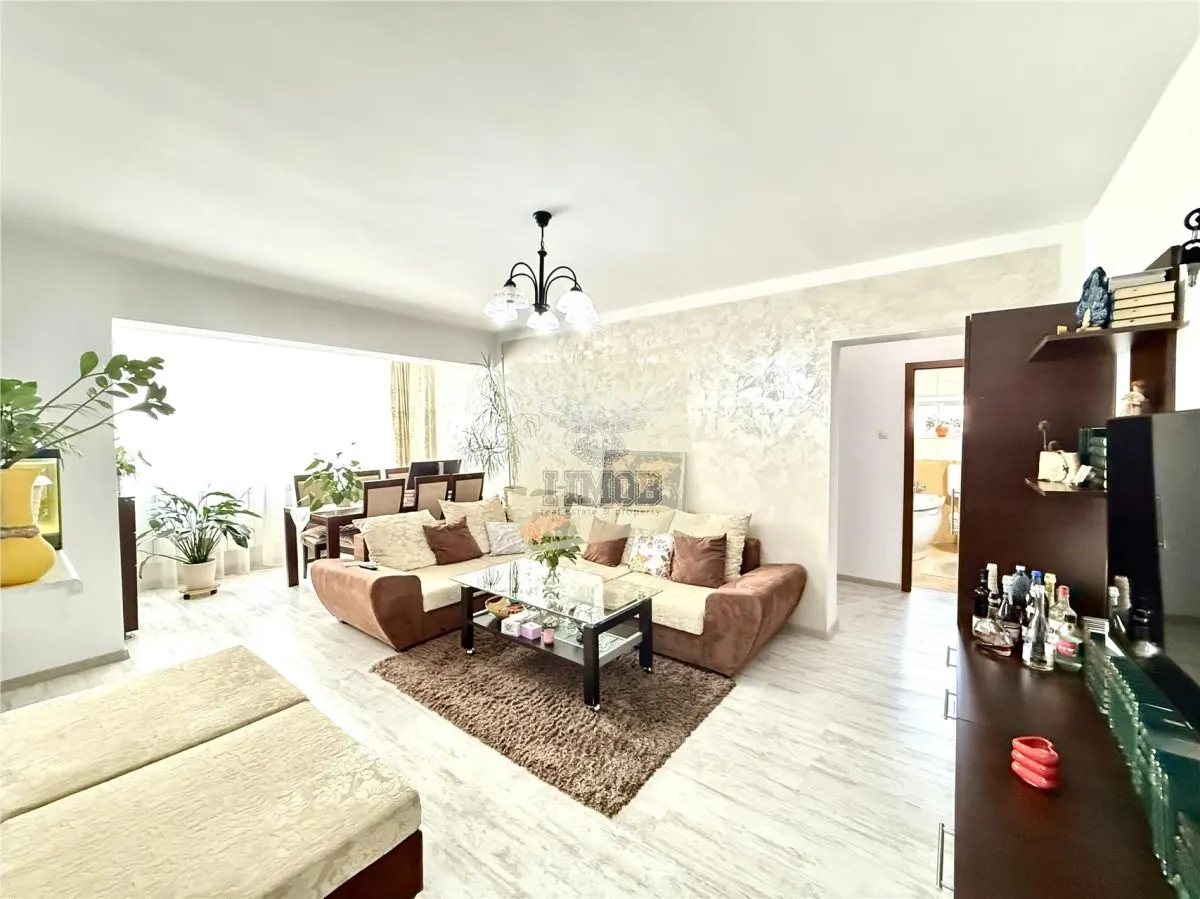 Apartament 105 mp construiti 2 camere garaj boxa camara Strand - foto 1