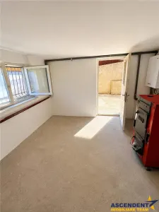 Casa individuala cu 5 camere, garaj, pivnita si curte proprie, Sangeorgiu de Mures. - foto 15