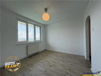 FILM &Tur 3D! Apartament cu 2 camere, decomandat, Simeria, Sfantu Gheorghe - foto 2
