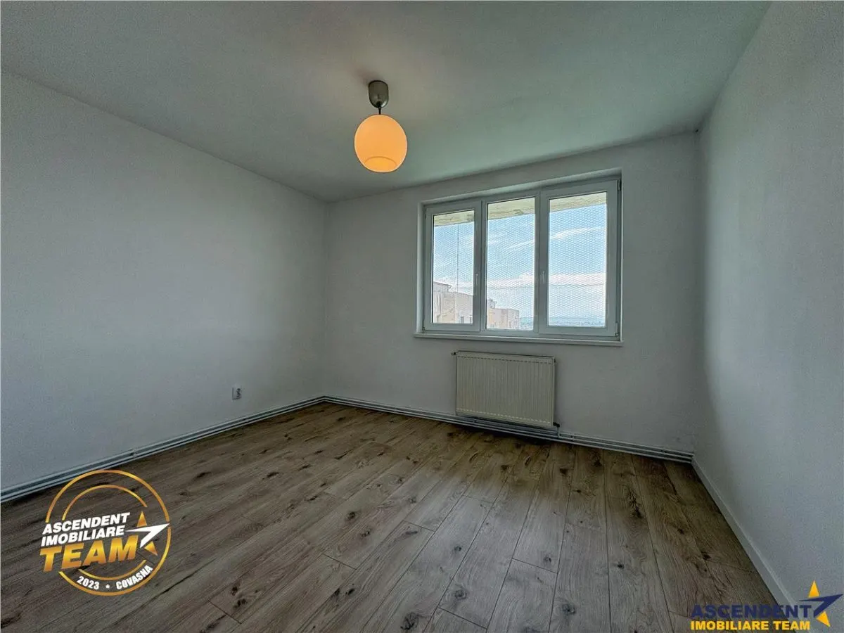 FILM &Tur 3D! Apartament cu 2 camere, decomandat, Simeria, Sfantu Gheorghe - foto 4