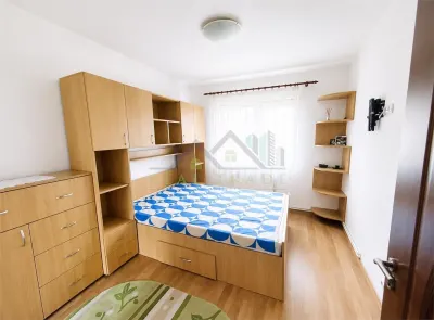 Apartament 2 camere decomandat,  etajul 1 mobilat si utilat , parcare - Brasov