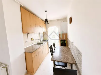 Apartament 2 camere decomandat,  etajul 1 mobilat si utilat , parcare - foto 6