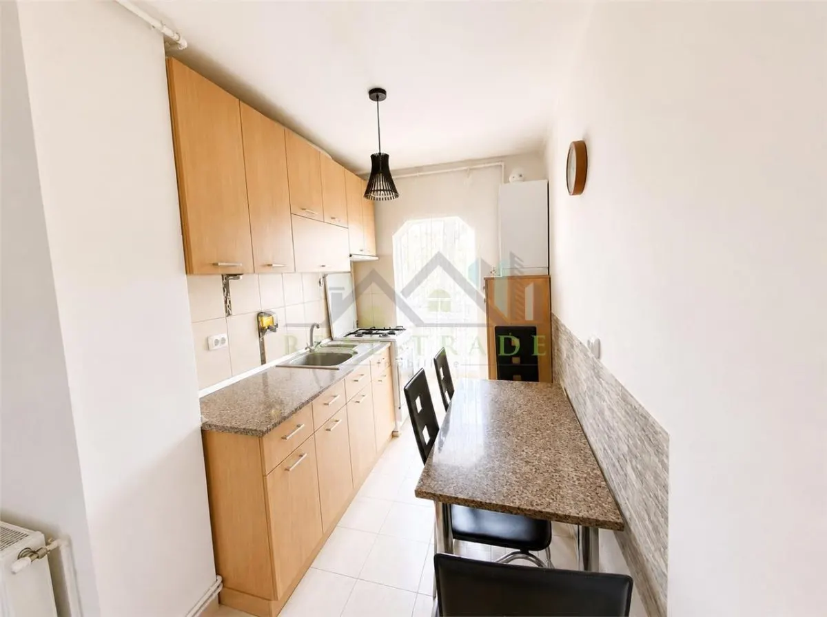 Apartament 2 camere decomandat,  etajul 1 mobilat si utilat , parcare - foto 6