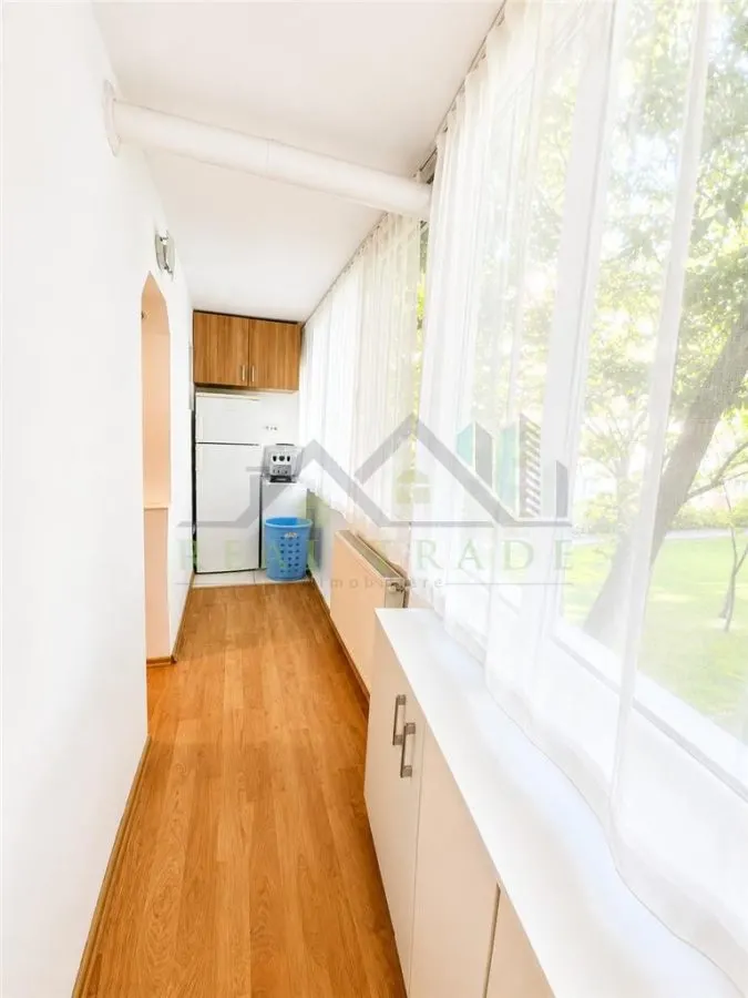 Apartament 2 camere decomandat,  etajul 1 mobilat si utilat , parcare - foto 7