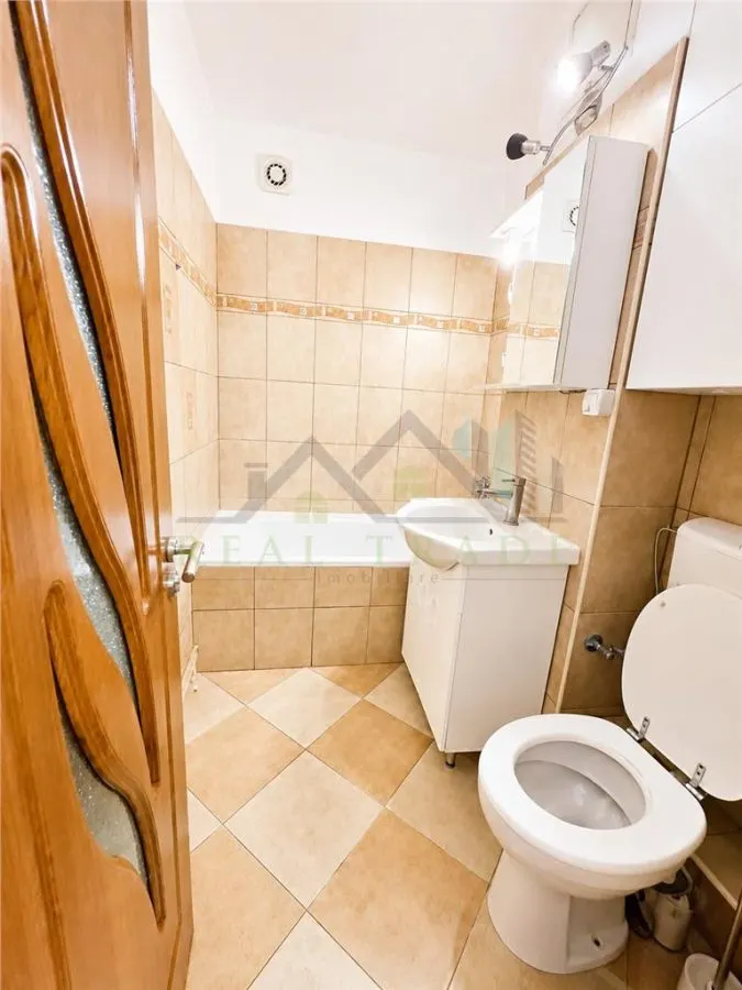 Apartament 2 camere decomandat,  etajul 1 mobilat si utilat , parcare - foto 10
