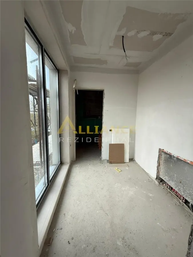Casa Tip Duplex P+1+M - 5 camere - 4 bai 180 MPU - Teren - 190 MP - foto 10