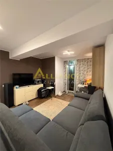 Metrou 1 Decembrie-Apartament 3 Camere-Gata de Mutare+Parcare Inclusa - foto 1