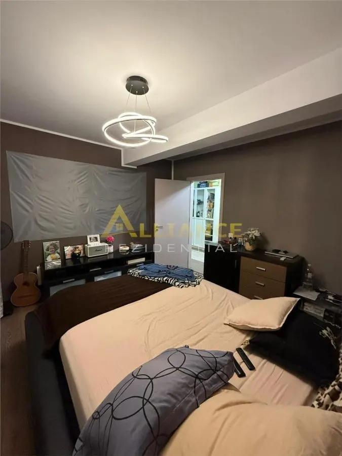 Metrou 1 Decembrie-Apartament 3 Camere-Gata de Mutare+Parcare Inclusa - foto 4