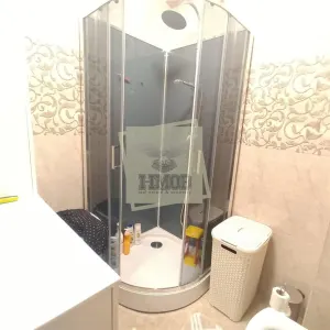 Casa cu 3 camere 3 balcoane si parcare privata in Selimbar - foto 11