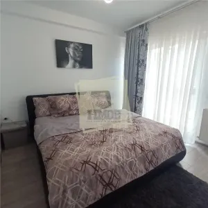 Casa cu 3 camere 3 balcoane si parcare privata in Selimbar - foto 8