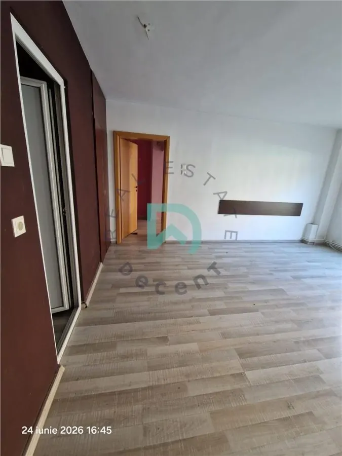Spatiu comercial de inchiriat  Brasov - foto 5