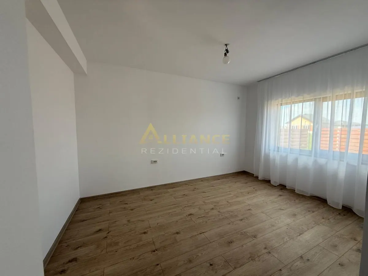 Casa individuala parter - 3 camere- 2 bai - teren 375mp - foto 6