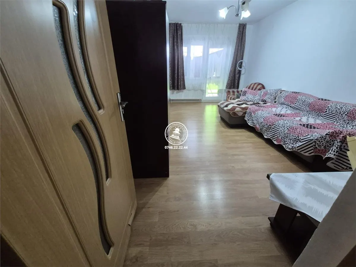 Apartament 3 camere decomandat zona Mircea cel Batran - foto 1