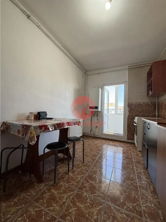 Apartament 3 Camere, Decomandat, zona Tomis ll, Ideal vara, sau termen lung - foto 14