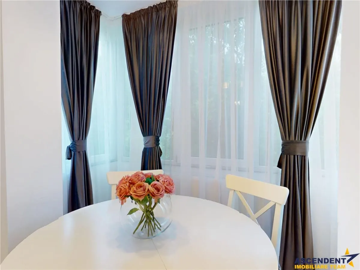 Prima inchiriere! Eleganta si simplitate - Centrul Civic, renovat complet, etaj intermediar, design cu detalii unice - foto 9