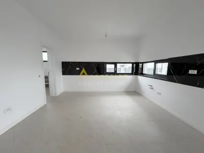 Casa individuala || 4 camere || 2 bai || 130mp utili + teren 470mp - foto 10