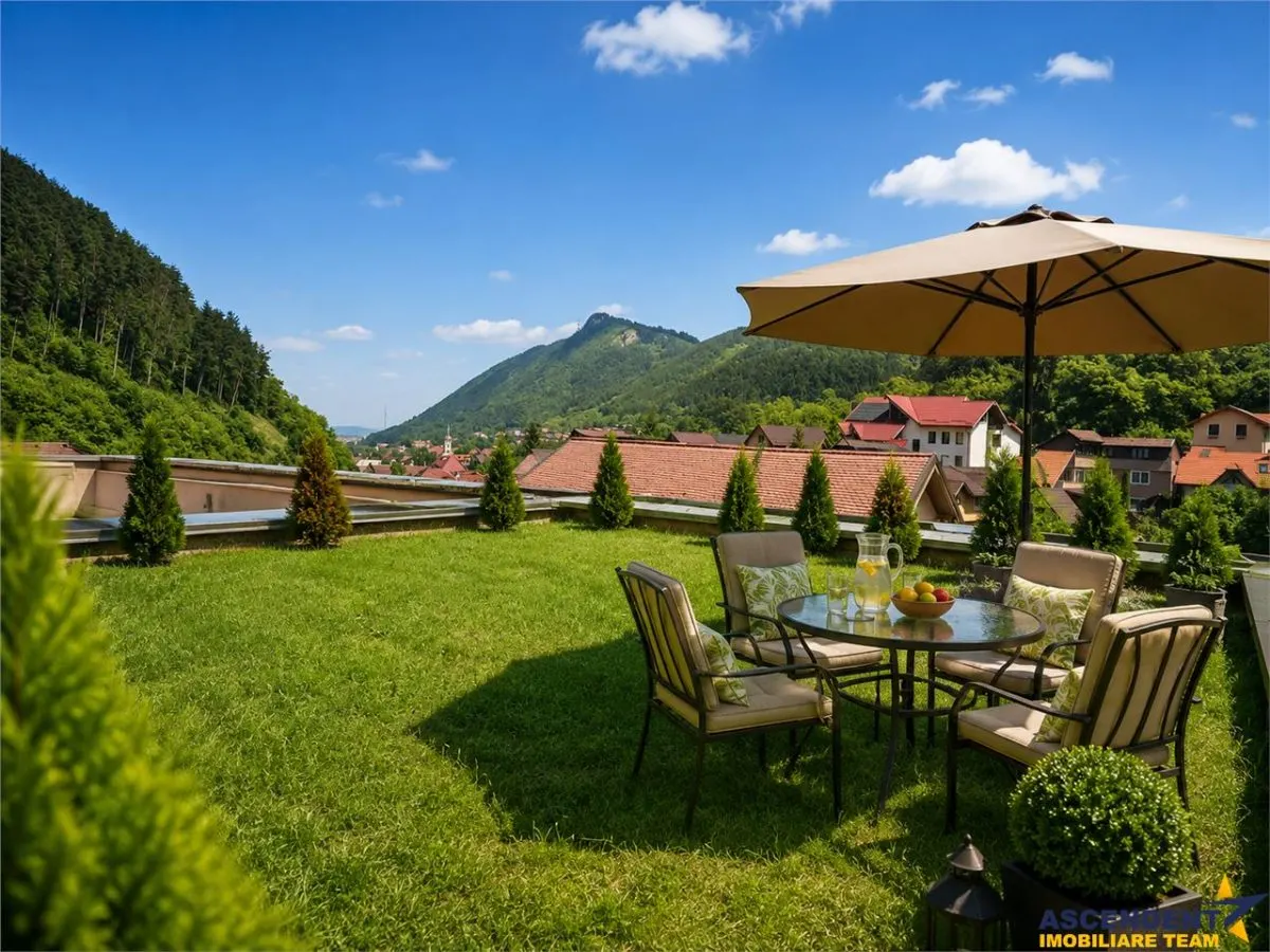 Micul Penthouse, terasa + gradina 50 mp, vedere spectaculoasa, Cetatea Brasov - foto 1