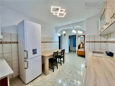 Apartament Decomandat cu 3 Camere si Parcare in Tractorul - foto 3