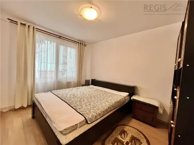 Apartament Decomandat cu 3 Camere si Parcare in Tractorul - foto 6