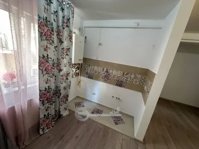 Ap 1 cam , 30 mp + balcon, loc parcare - 300EUR/lună, Ionel Teodorean - foto 3