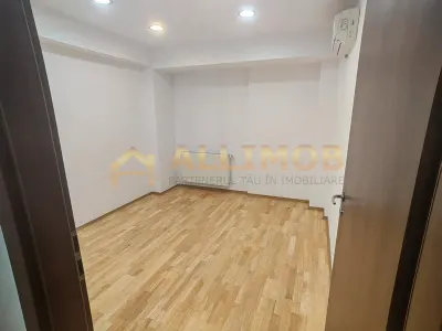 Spatiu de birouriin suprafata de 115 mp zona Piata Muncii. - foto 2