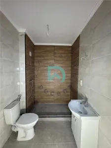 Garsoniera cu gradina proprie 45 mp - SELIMBAR - foto 7