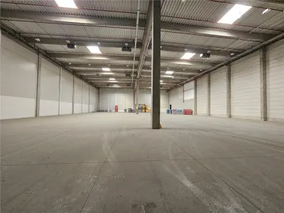 Spatiu Industrial - 2500 mp - Logistica - Productie - Depozitare - Distributie - foto 2