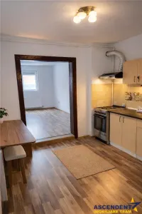 Casa stil sasesc cu garsoniera, garaj, curte, gradina, Bod, Brasov - foto 3