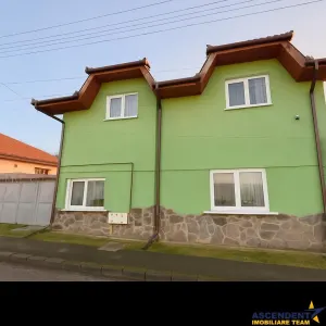 Casa potential:locuire multifamiliala,activitati comerciale,birouri,677 mp teren - foto 4
