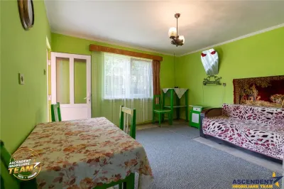 1.200mp teren si casa cu gradina inflorata, aproape de Targu Secuiesc: Belani - foto 13