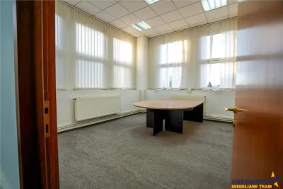 FILM! Spatii versatile - Birouri/ Comerciale, Central, Targu Secuiesc - foto 3