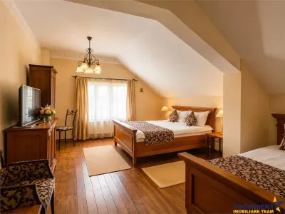 Hotel boutique:restaurant,spa,domeniu de 4.300 mp,5 minute de Castelul Bran,oportunitate premium HoReCa - foto 14