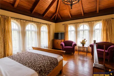 Hotel boutique:restaurant,spa,domeniu de 4.300 mp,5 minute de Castelul Bran,oportunitate premium HoReCa - foto 4