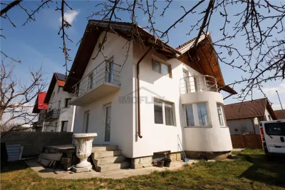 Casa spatioasa cu Etaj si Curte In zona Premiun Ghimbav - foto 6