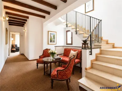 Langa Castelul Bran: Pensiune + restaurant + transfer afacere activa - foto 4