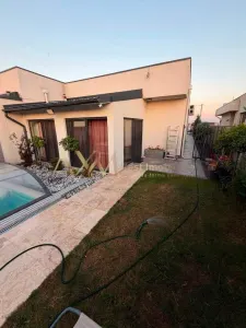 Vanzare 1/2 duplex 4 camere cu piscina incalzita si acoperita - foto 12
