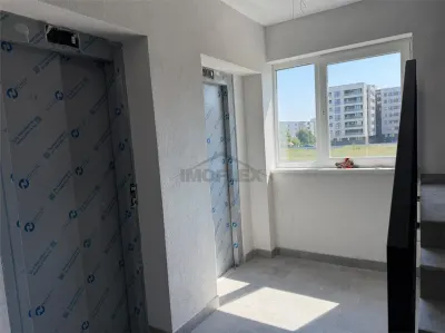 Apartament doua camere  Ansamblu rezidential,finisaje de lux balcon luminos - foto 12