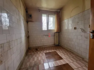 H-4 CAMERE  FIX LANGA METROU, SCOALA SI PARC - foto 14
