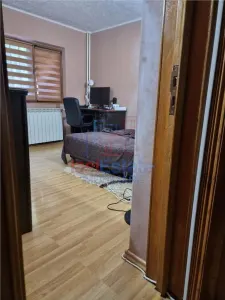 Apartament 4 camere, decomandat, 80 mp, 2 bai zona Nicolina - foto 3