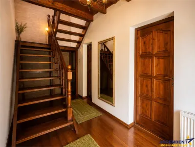 Casa solida,farmec autentic,echipata,garaj incalzit,pod,curte relaxanta,Santana de Mure - foto 5