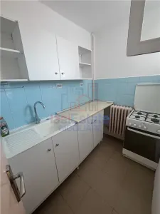 Garsoniera zona Tatarasi Sud - Piata 2 Baieti - foto 5