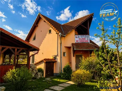 Vila duplex spatioasa in Chilieni, Sfantu Gheorghe,6 camere, garaj si teren generos - foto 2