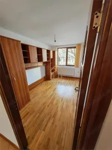 Apartament 3 camere de vanzare cu garaj - foto 7