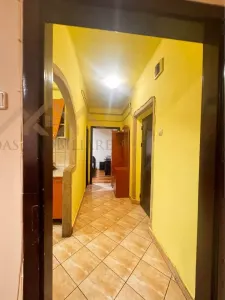 Central, zona liceului Eminescu, Lucaciu, apartament 2 camere decomandat - foto 5