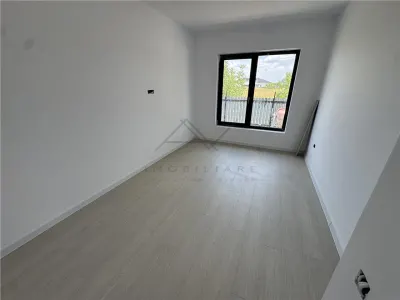 Vanzare Casa Parter La Cheie| TOATE  UTILITATILE -TEREN - 3 camere - foto 11