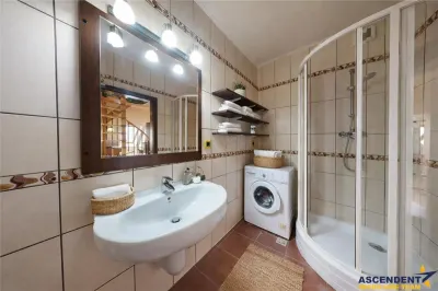 Volum arhitectural remarcabil:Rezidential/ Sediu firma,Clinica,Investitie,Centru Civic, Brasov - foto 7